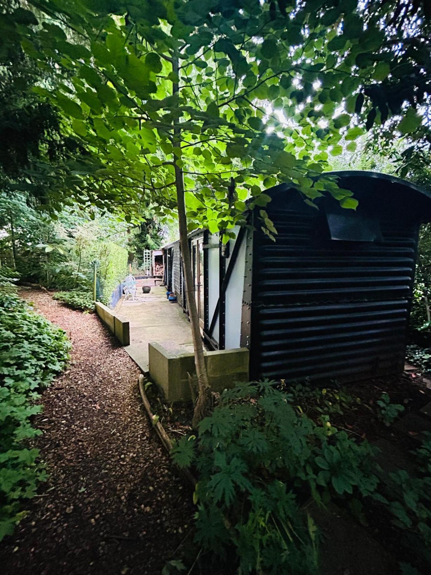The Railway Carriage - Blue Villa Glasbury Екстериор снимка
