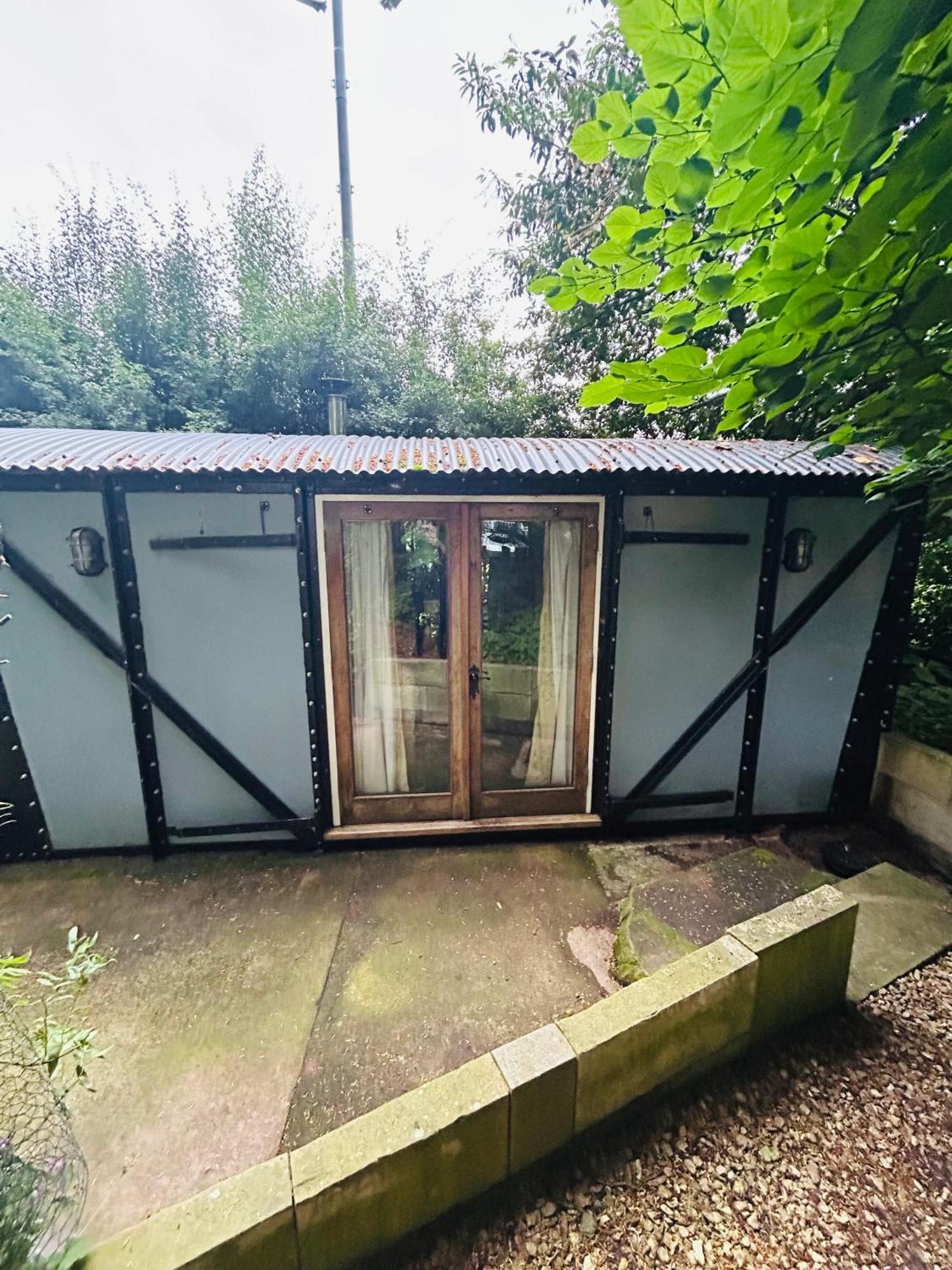 The Railway Carriage - Blue Villa Glasbury Екстериор снимка