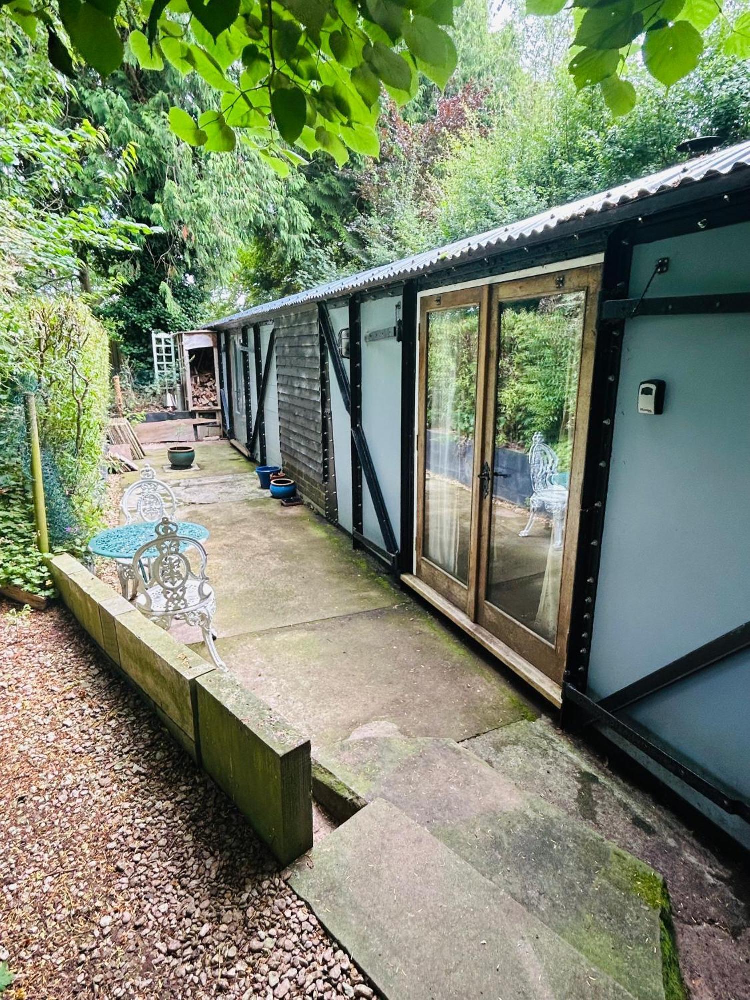 The Railway Carriage - Blue Villa Glasbury Екстериор снимка
